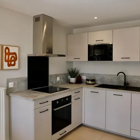 Very Pretty House 2 Minutes Walk From The Сasa de vacaciones Barneville-Carteret
